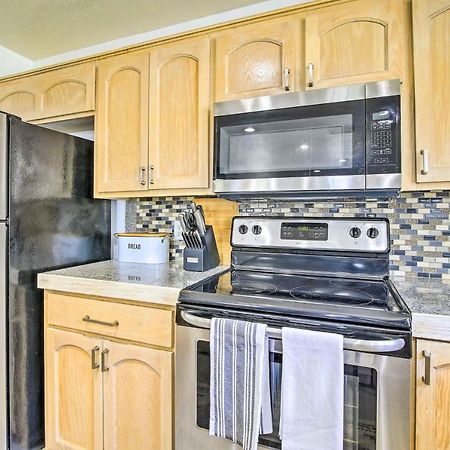 South Padre Island Getaway - Newly Renovated! Apartment Exterior photo