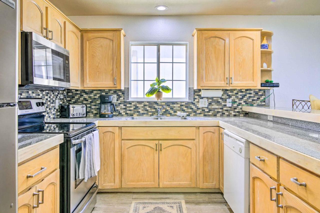 South Padre Island Getaway - Newly Renovated! Apartment Exterior photo